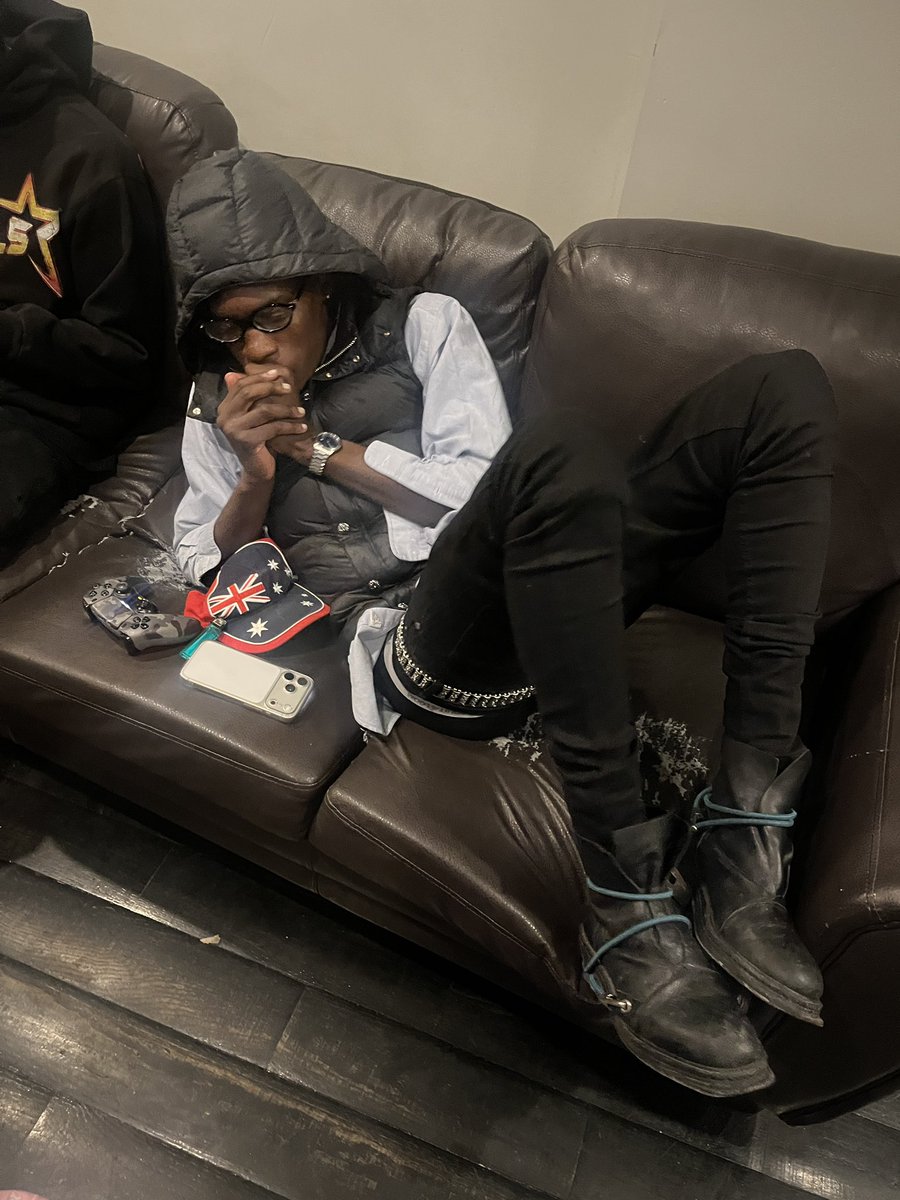 paydiba's tweet image. #AO