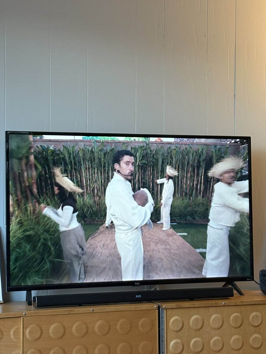 Rachel Chinouriri tweet media