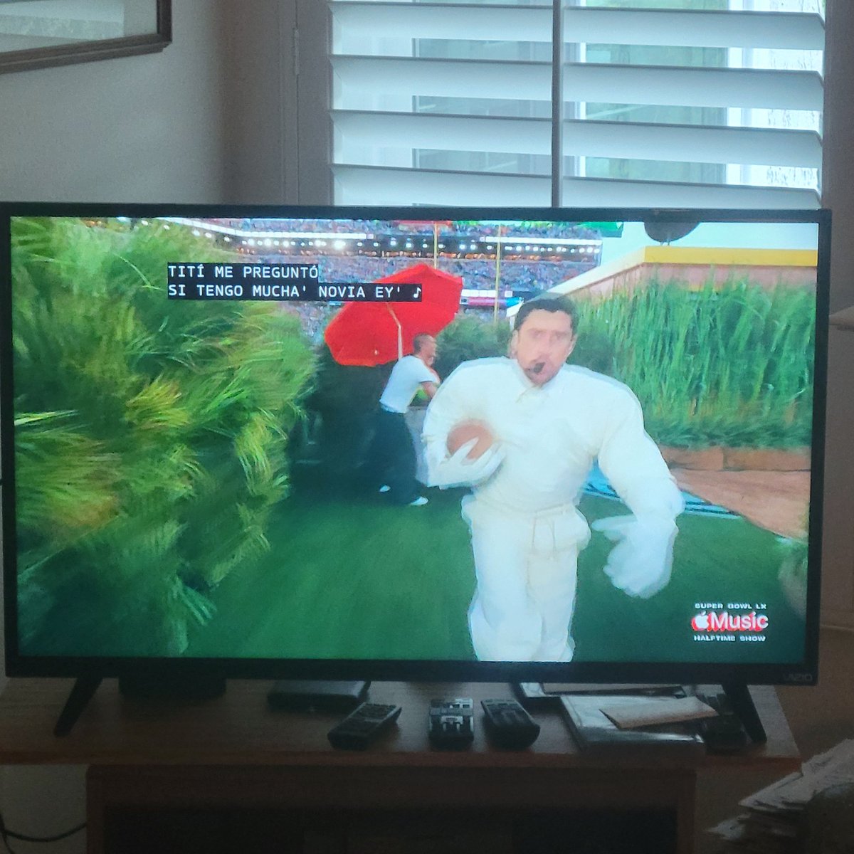 Carrie Kelly tweet media