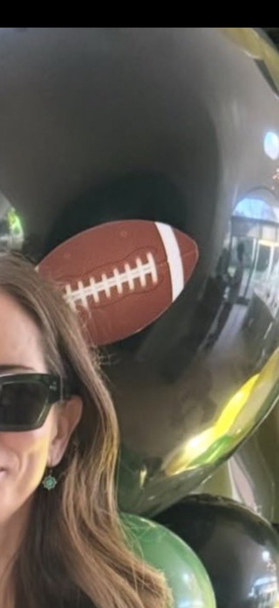 𝒁𝒆𝒆 𖣂 tweet media