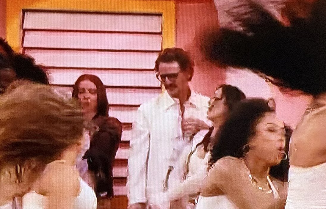 widoweverywhere's tweet photo. PEDRO PASCAL I SEE YOU ON THAT STAGE 

#SuperBowl https://t.co/YoblmKDQhY