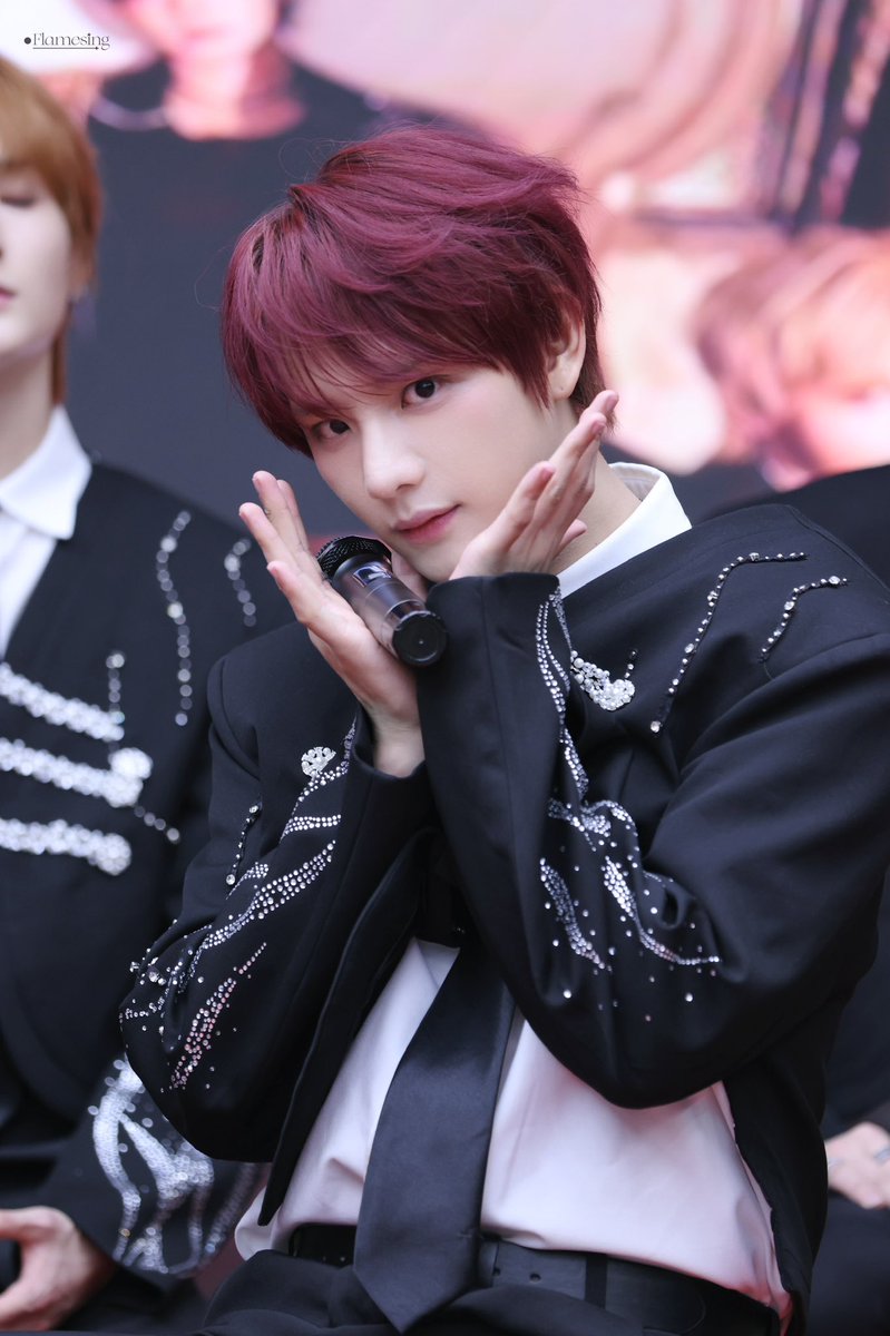 Flamesing__0111's tweet photo. 260208 GUANGZHOU HD

發發 花花 發發

#SING #씽 
#麥駿昇  #麦骏昇
#XODIAC #소디엑 https://t.co/Qc9U6s6Ra4