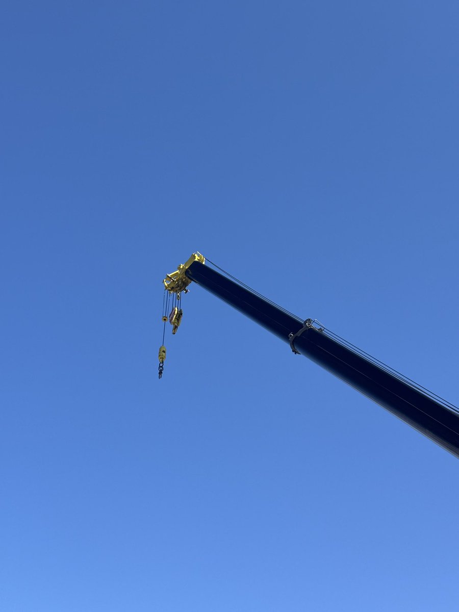 やばお tweet media