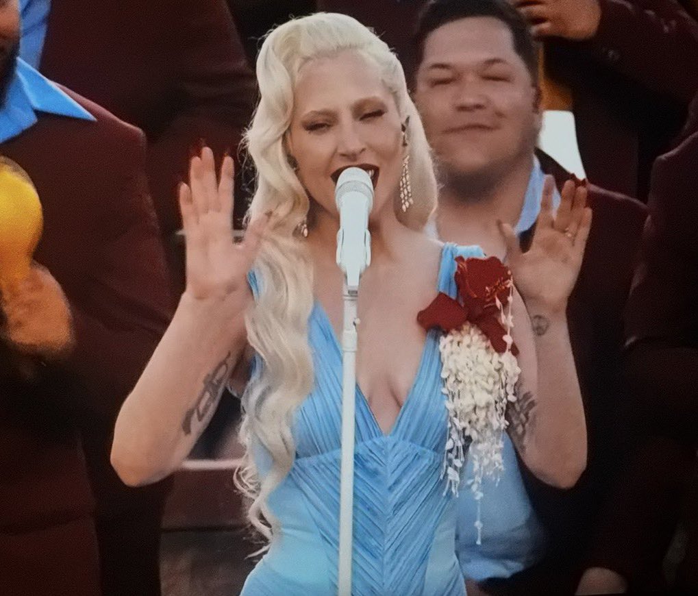 LADY GAGA REINA #SUPERBOWL