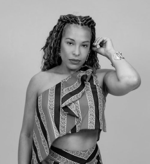 Caso as duas caiam no mesmo paredão: #BBB26 

Quem vamos ELIMINAR? 

Sarah - RT 
Sol -FAV