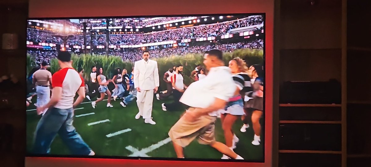 Twan Russell tweet media