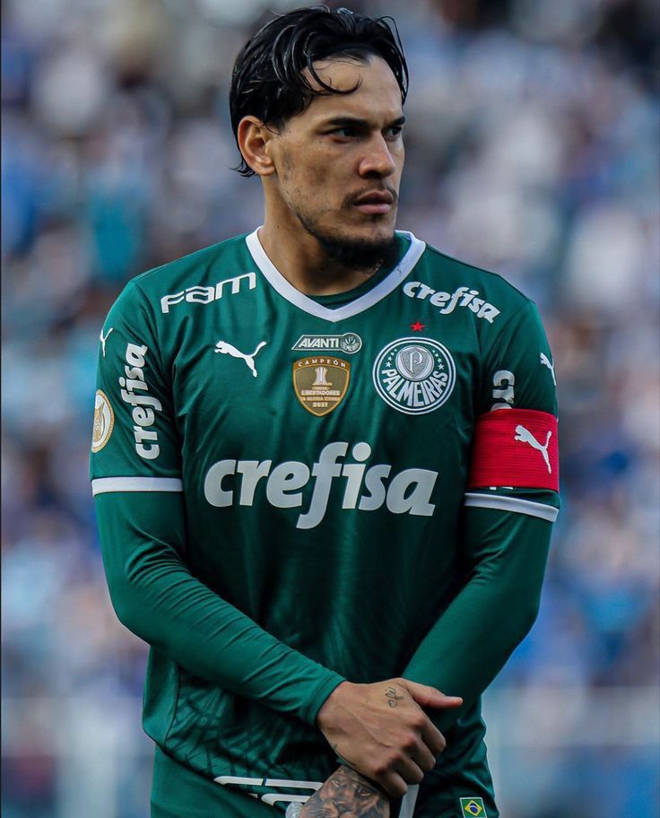 Vão omitir a partida desse doente? Craque geracional da pelota.