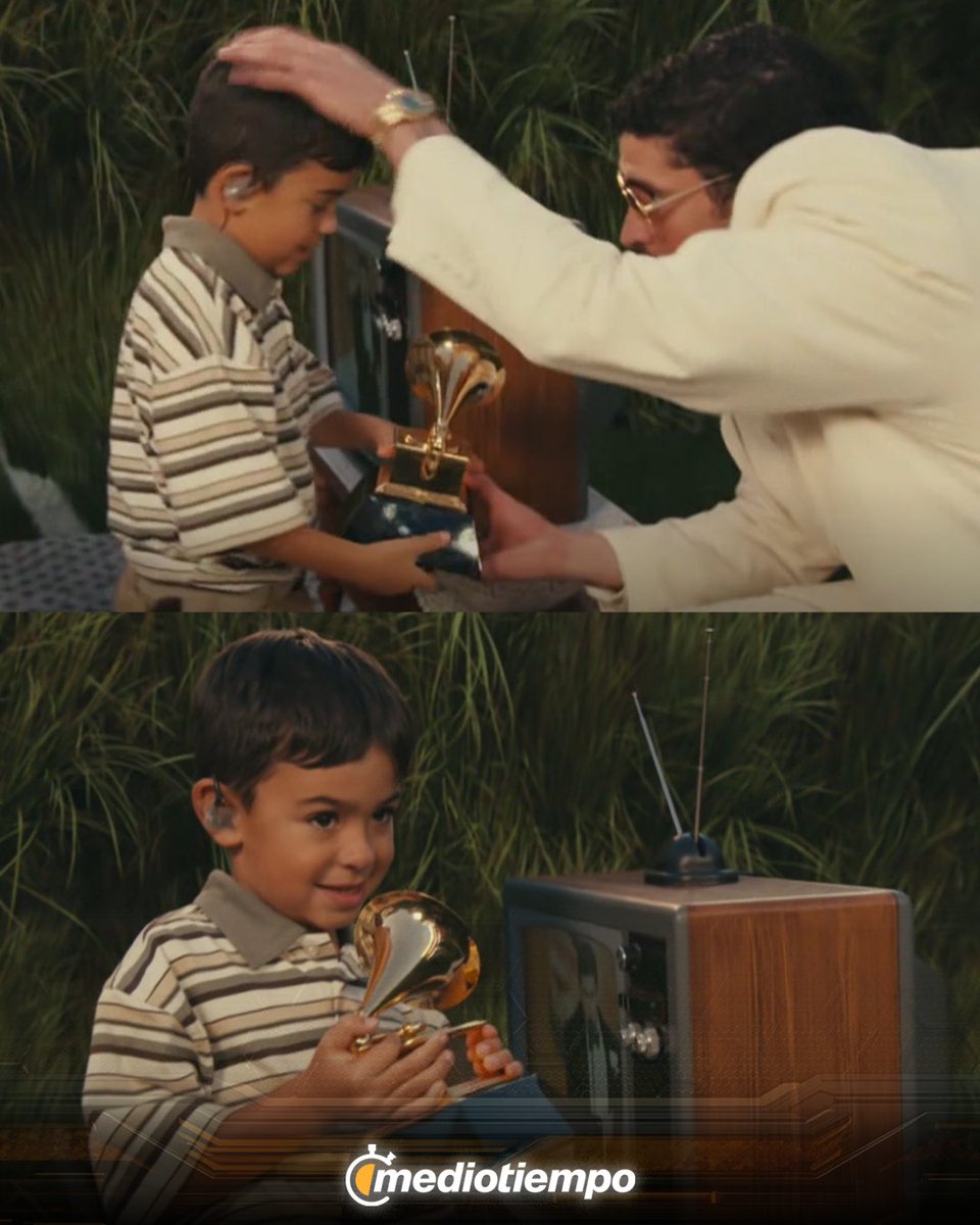 mediotiempo's tweet photo. ¡LO EMOTIVO! 🥹

Bad Bunny entregando su Grammy a un niño que simboliza a un pequeño Benito Antonio Martínez Ocasio que soñaba con conquistar el mundo... Y LO LOGRO 🔥🎤 https://t.co/T1vlaBSFkn