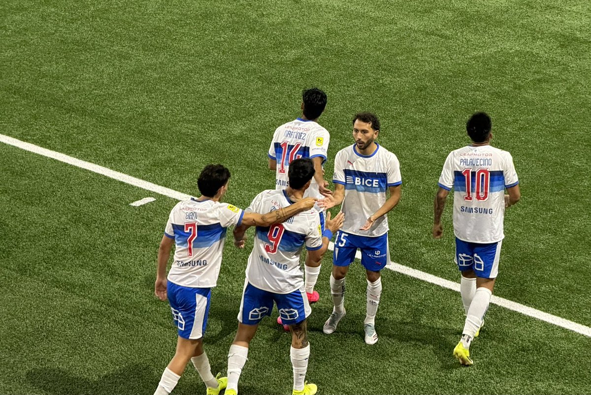 Encontramos el equipo! Los 11 del segundo tiempo son. Buen cambio sacar a Mena, pasar a Cuevas de lateral y Martínez sumarlo al medio. Palavecino muy buen partido y Giani demostrando que vino a aportar. Tonto lo De Montes. #LosCruzados