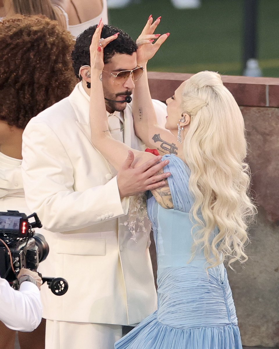 ComplexMusic's tweet photo. Bad Bunny and Lady Gaga 🤍

#SuperBowl | #AppleMusicHalftime https://t.co/6qDpqbirQm