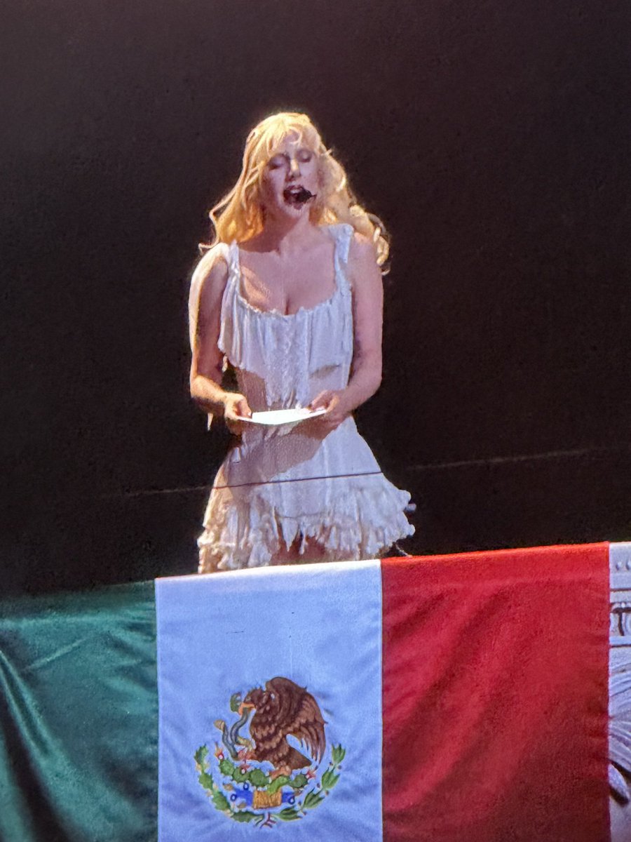 axeldaniel30's tweet image. QUE VIVA LA MAYHEM! @ladygaga 
#LadyGaga #SuperBowl