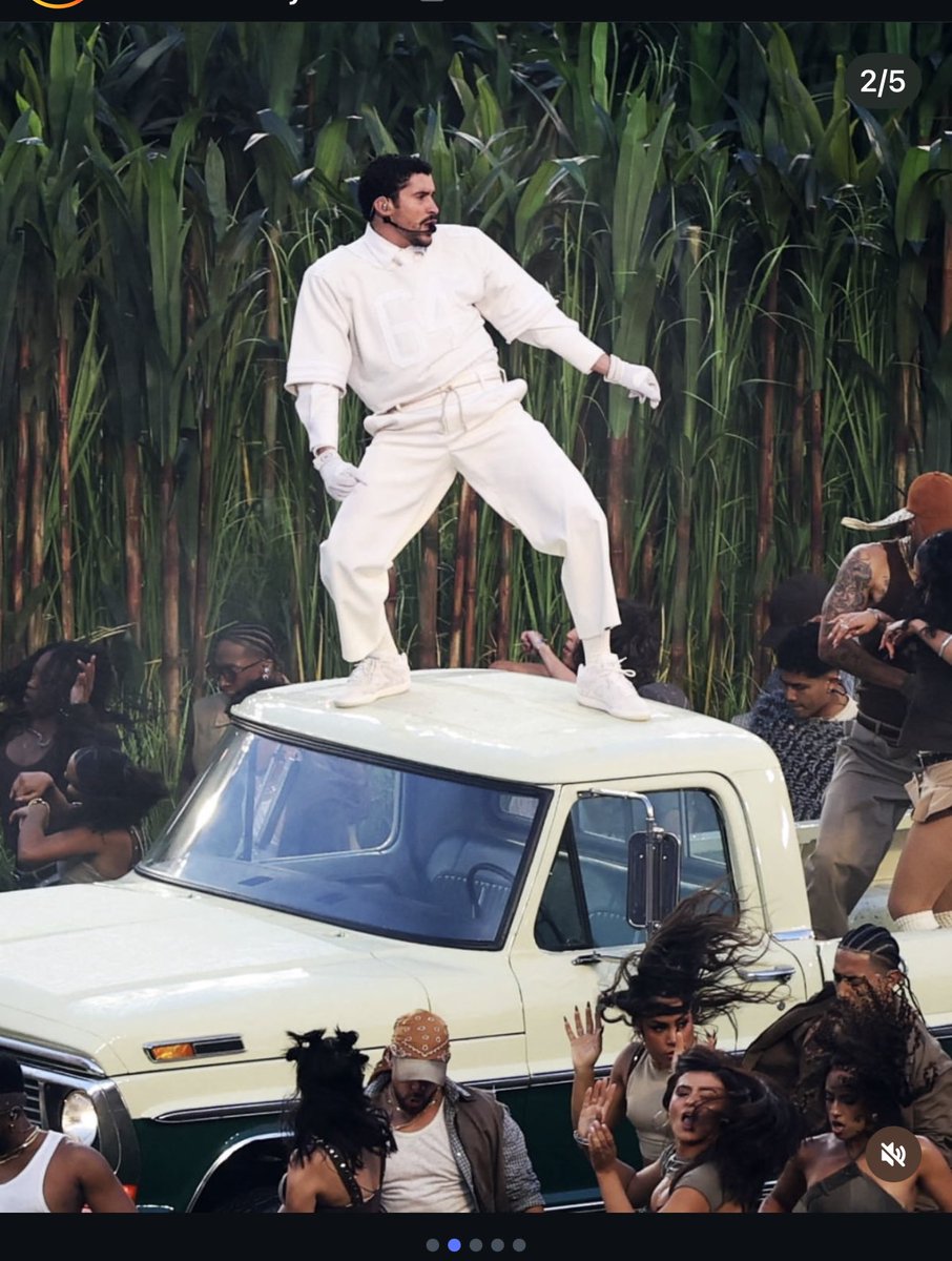 #SuperBowl #BadBunny 🇵🇷🏈🐰