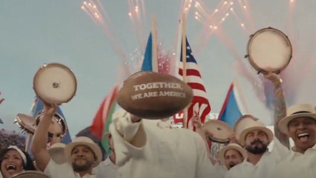 CarolynBurt_'s tweet image. “THE ONLY THING MORE POWERFUL THAN HATE IS LOVE”
“TOGETHER WE ARE AMERICA”
#SuperBowl #SuperBowlLX #BenitoBowl #BadBunny