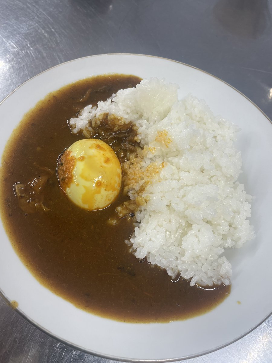 fukui824's tweet photo. 2026/2/8(日)ほんとに久しぶりの大雪の中、ご縁の国ツーリングクラブ主催の「救命救急講習＆Ninjaカレー」に参加。なんとなく知ってはいるけどなぁという内容について復習出来て良かった。あとは現実に遭遇した時生かす勇気が出るかどうか。私の時は気にせずやってください。 https://t.co/UfUhr599xh