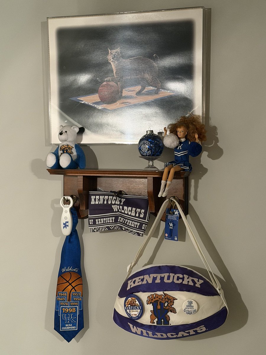 hey #bbn, anybody want these? Not splitting it up. Make an offer that includes shipping. I’m in Nashville.