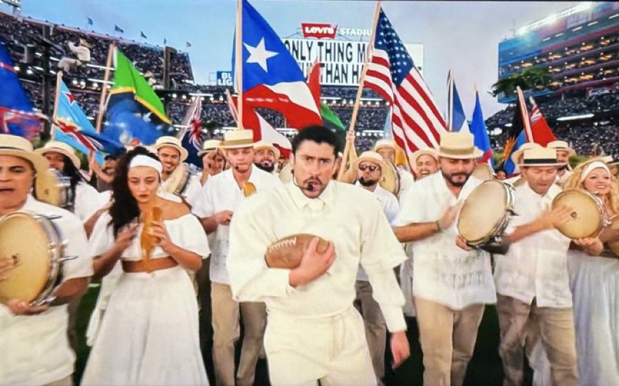 XAVIAERD's tweet image. I’m pro-ICE &amp;amp; MAGA and was nervous about Bad Bunny’s Super Bowl Halftime Show.

I must say, I respected his performance. Rather than focusing on immigration, he instead highlighted Hispanic/Latino culture and how it’s a part of AMERICAN culture

If it’s pro-America, I’m for it 🇺🇸