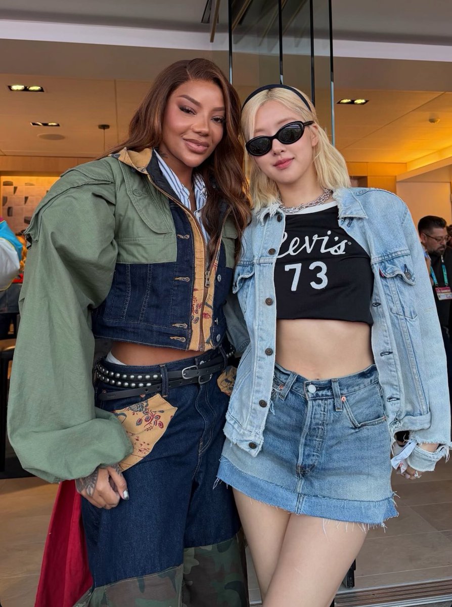 rosie (@roseannepics) on Twitter photo 