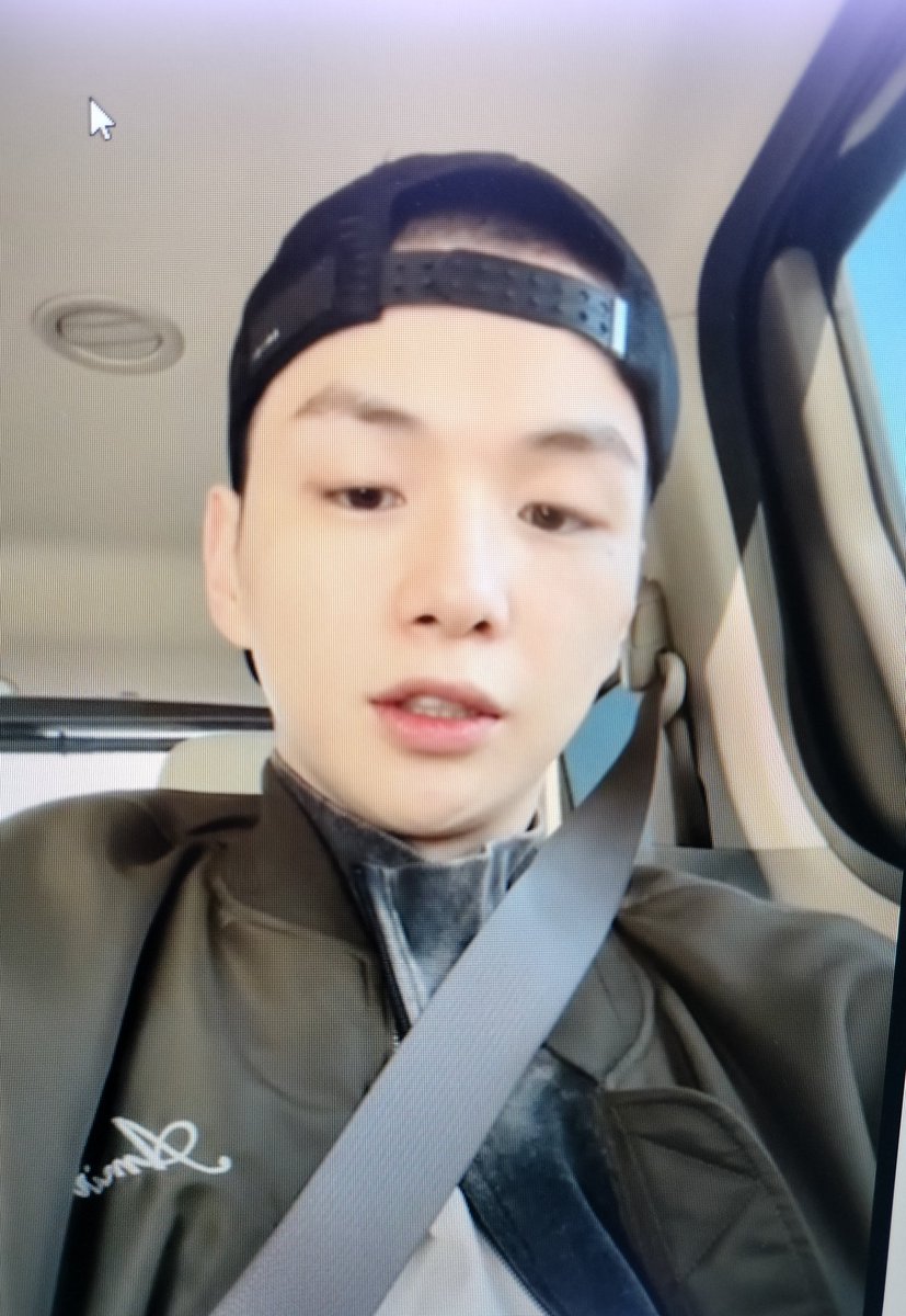 Maebelline1210's tweet image. You don't have to worry about me because I have prepared a lot of content. First of all I have prepared a new digital single the name is STAY. I have made some contents and I hope you like it.

 And I shoot a lot of live band contents hope you will like them. 

Orijjang where? At…