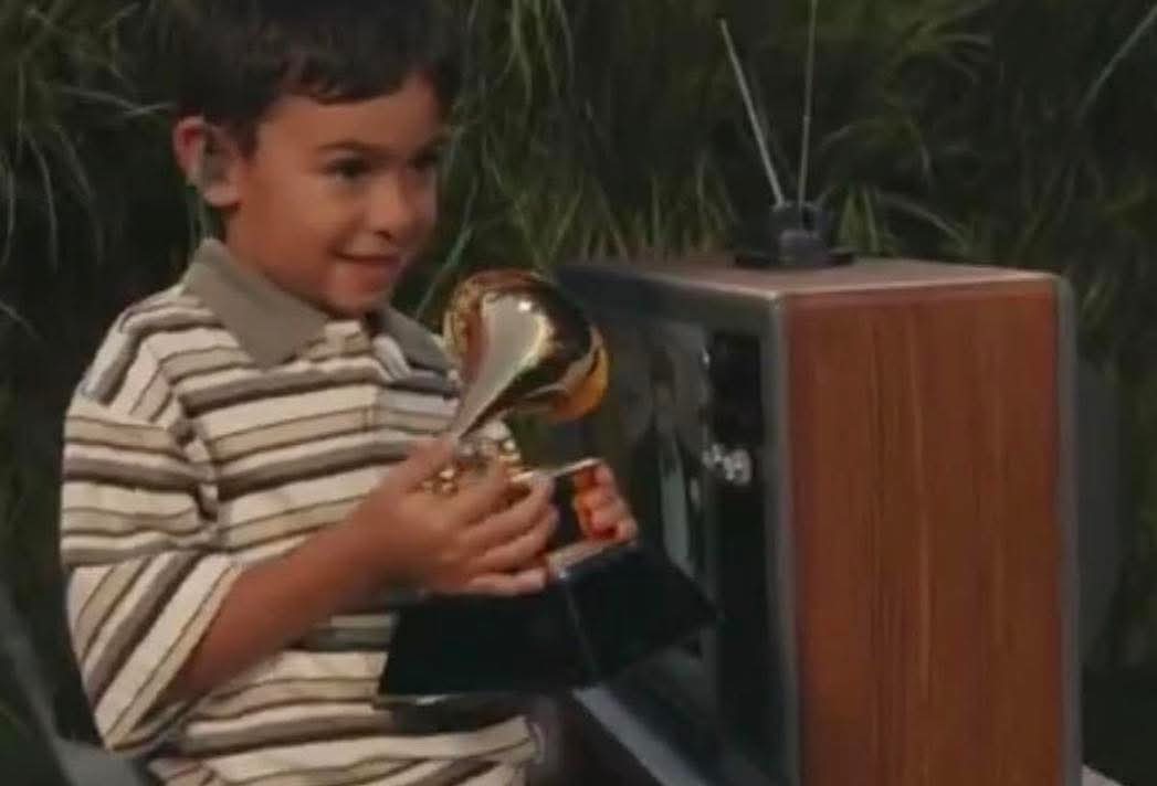 D. Reyes tweet media