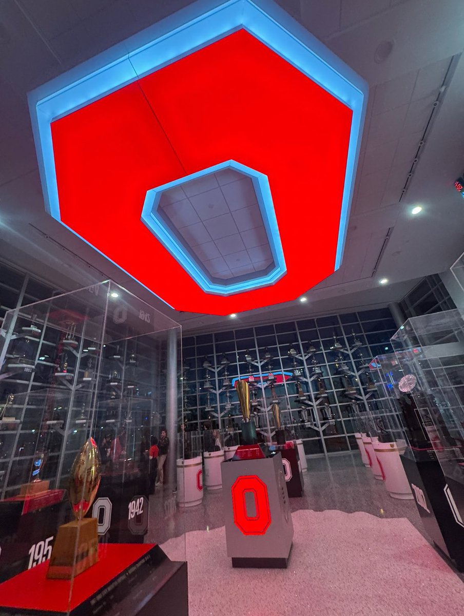 Stevos_33 tweet media