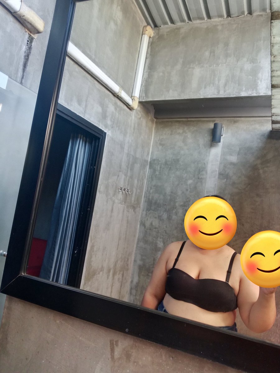 อวบๆเเบบนี้ ถามจริงชอบไหม 😅ใครชอบสาวอวบบ้าง กอดอุ่น เนื้อเเน่นนะ ไม่เชื่อมาจับ#มีโปรบุปเฟต์กินไม่อั้นนะค่ะ ไม่จำกัดใน3ชั่วโมง กินแบบฟิวแฟน😁😁😁 #ลาดพร้าว101 #บางกะปิ #นวมินทร์ #รามอินทรา #รามคำแหง  #เสีไทย #มีนบุรี