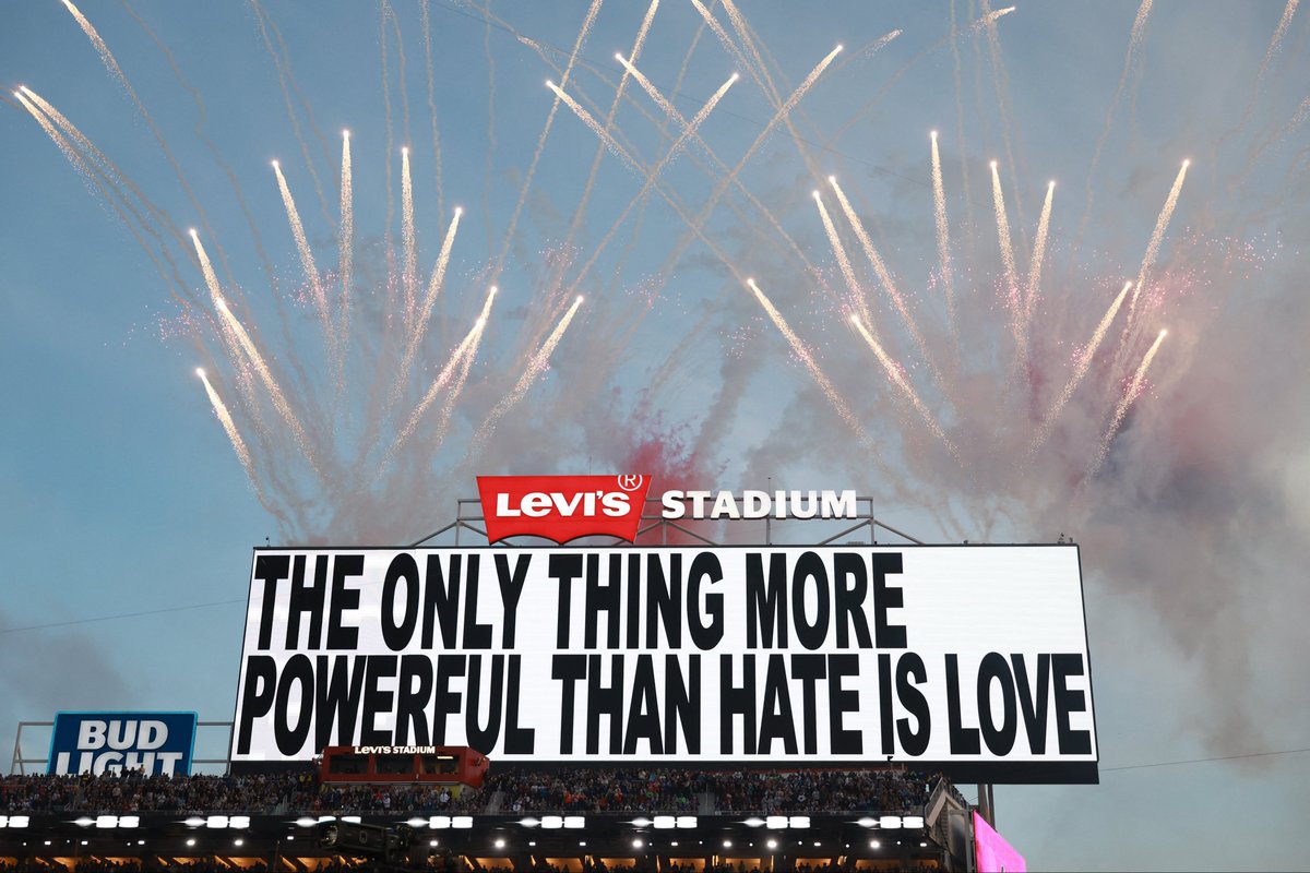 📸 (@metgalacrave) on Twitter photo 