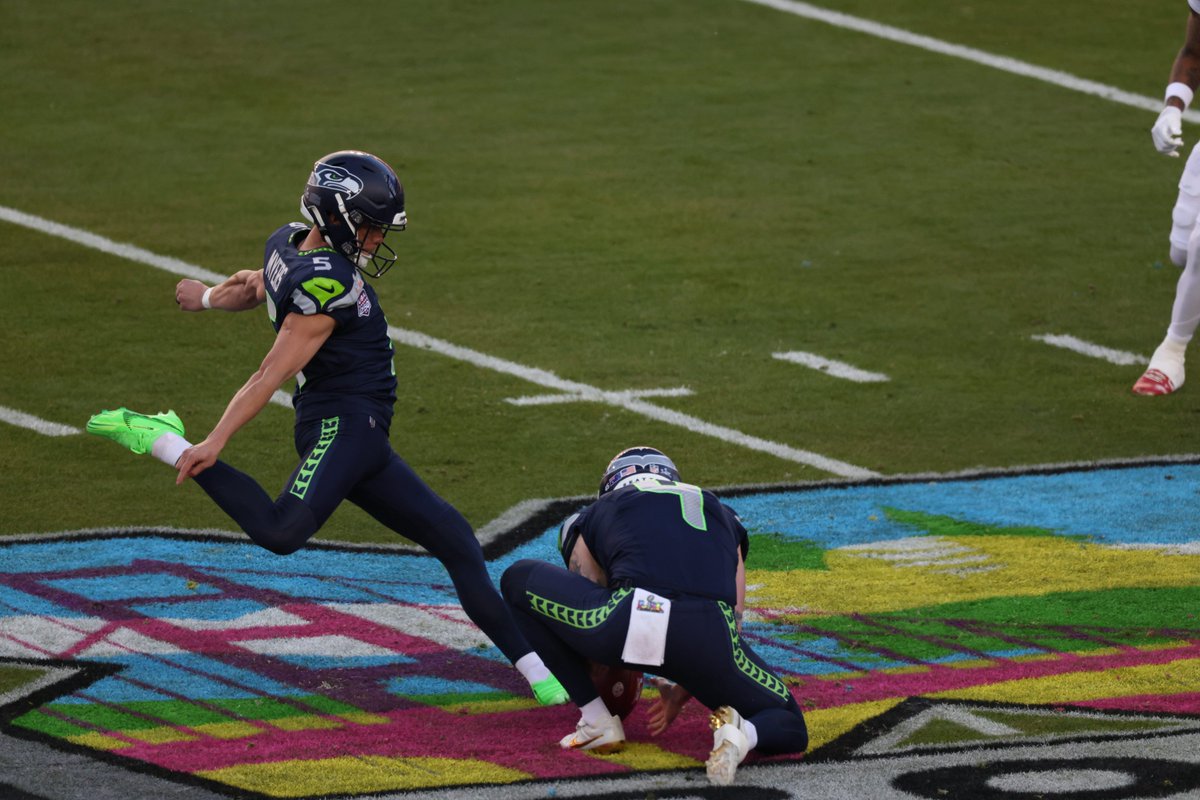 No kicker has ever won Super Bowl MVP.

Jason Myers has every single point for the Seahawks through 2.5 quarters.

Could he be the first to do it?