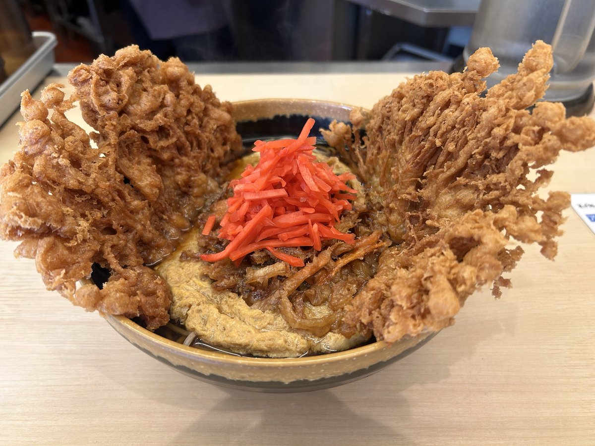 MetroanOfficial's tweet photo. めとろ庵門前仲町店店長おすすめアレンジ❗️
「煮かき玉子とじそば」に、「えのき天トッピング」のダブルのせ😳‼️
甘っじょっぱいかき揚げにえのき天のサクサクがマッチして、アレンジならではの特別な1杯です😋👍（えのき天は別添も可能です） 皆さまも是非オリジナルのアレンジをお楽しみください🙌 https://t.co/enX3BFZEeb