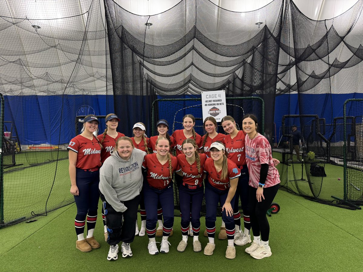 First <a href="/PG_Softball/">Perfect Game Softball</a> tournament for Midwest! And what an impact…

- 2 seed, gold bracket 
- top 8 finish out of 20 
- lost 0-1 against an 18u team full of committed players 
- missing 4 players (2 pitchers)
- <a href="/Maddie_Barsness/">Madelyn Barsness</a> pitched 15ks in a 5 inning game 🫣 

Grit &amp; 💙