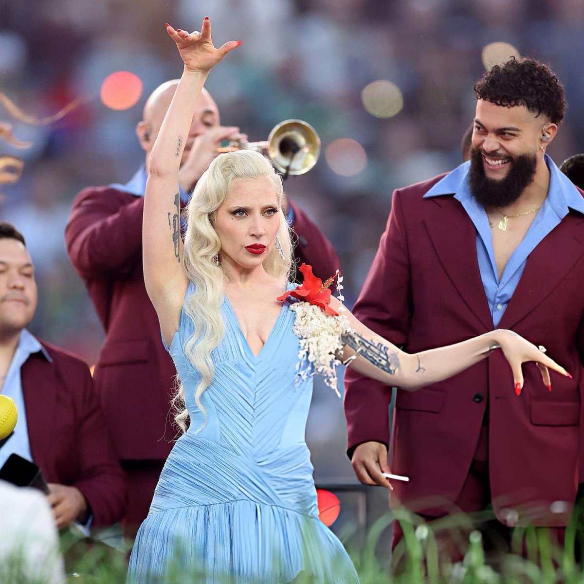 Info Lady Gaga tweet media