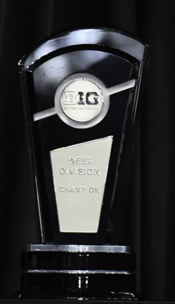 Hawkerella tweet media