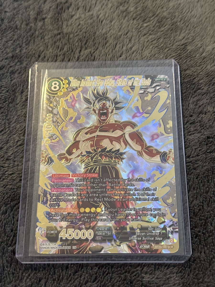 Vaabbo's tweet photo. @packbattleshop Just pulled this guy today, looks absolutely perfect gonna send it in for grading. https://t.co/gnWkDeSL6o