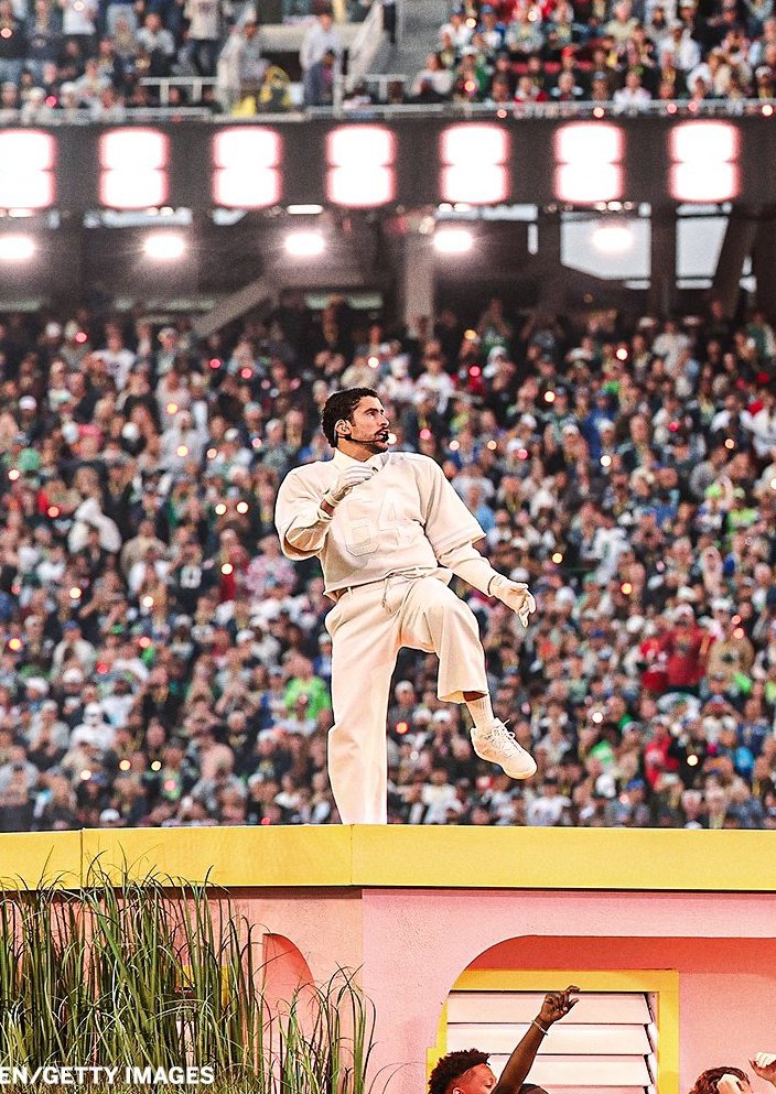 Michael Jackson &amp; Bad Bunny at #SuperBowl 🙌🏻
