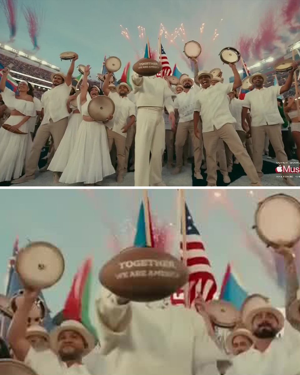 nacaomarvell's tweet photo. TOGETHER WE ARE AMERICA 
JUNTOS NÓS SOMOS AMÉRICA

Trouxe as bandeiras dos países das Américas

Trouxe Lady Gaga e mostrou que eles sempre estiveram em paz

Gritou ao mundo em pleno país do ódio: A ÚNICA COISA MAIS PODEROSA QUE O ÓDIO, É O AMOR

Só pedrada do Bad Bunny nessa apresentação HISTÓRICA