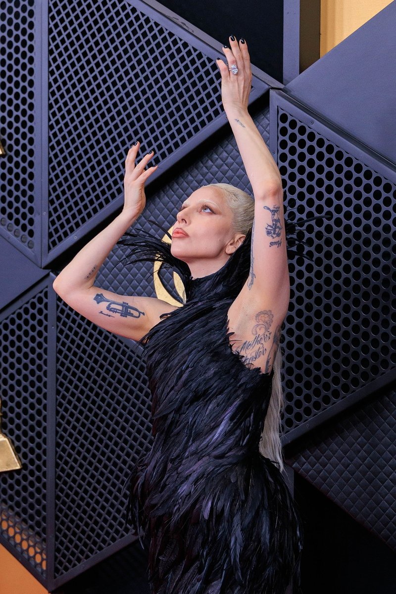 gagasourcelgs's tweet photo. GRAMMYs 2026 X Super Bowl 2026 🖤❤️ https://t.co/Xk8EsjHxYB