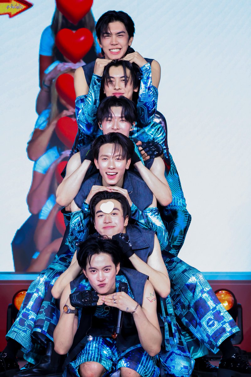 yyying_yy's tweet image. 2026.02.08 | #PROXIEth

6 ก้อนที่น่ารักมั่กก 
🧡💛💚🩷🩵💜

#PROXIEGun #PROXIEKim
#PROXIEChokun #PROXIEGorn
#PROXIEOnglee #PROXIEVictor 
#PROXIE1stFANCONinTPE