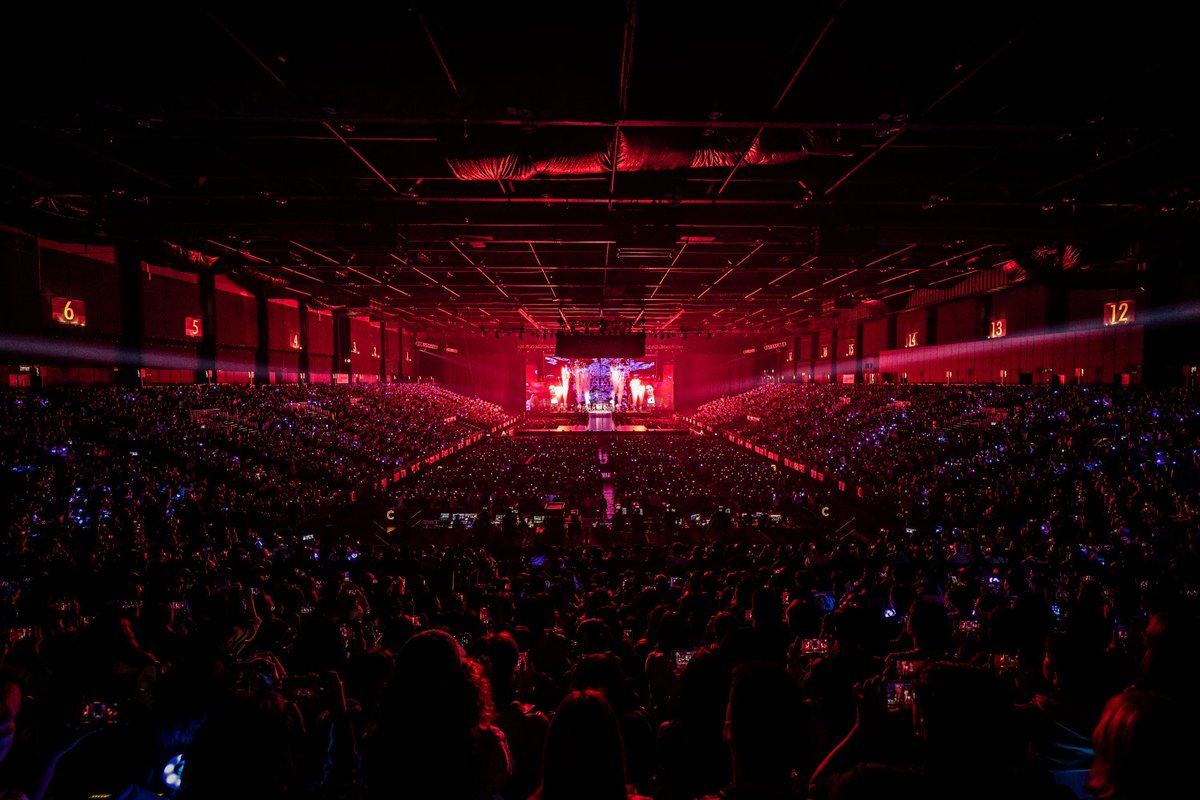 #에스파, 2026년 질주 시작! 홍콩 공연 전석 매진 성황
더욱 강렬해진 ‘쇠 맛’ 스테이지로 현지 관객 열광
 
m.entertain.naver.com/home/article/6…

#aespa #æspa #에스파
#SYNK_aeXISLINE #HONGKONG
#aespa_SYNK_aeXISLINE