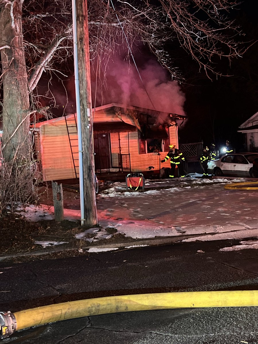 cityofwsfire's tweet image. INCIDENT ALERT - Crews are in the scene of a house hire in the 1900. block of Bertha St. Fire attack in progress. #WSFire