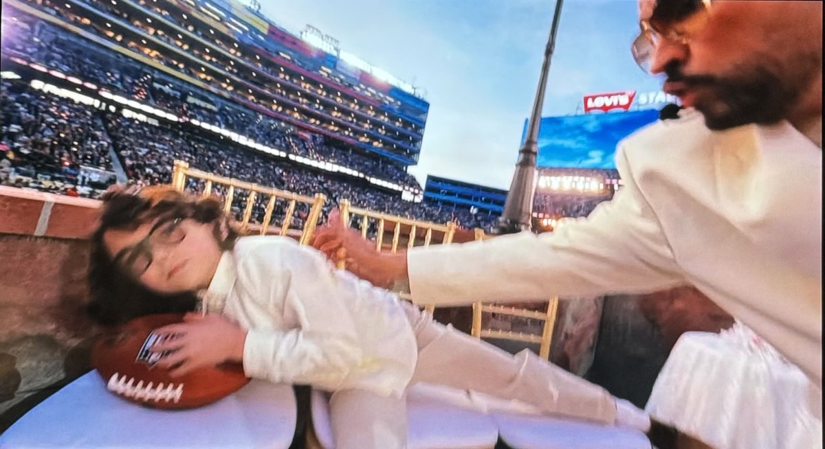 EsportsDoug's tweet image. There were so many insanely cool nods to Latin culture and they all felt authentic and real.

Even this kid asleep at the wedding. I remember being that kid growing up. Family and friends dancing and partying to music late into the night was such a normal cadence and heartbeat of…