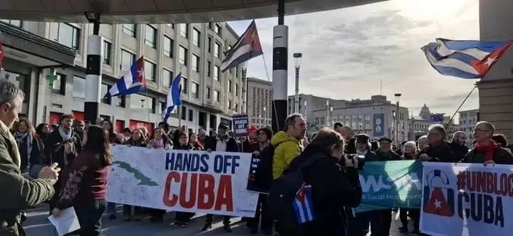 Las voces de las hermanas y hermanos de la Organización Juvenil del Partido del Trabajo de Bélgica (COMAC) fue eco de la solidaridad y el respaldo internacional a nuestro pueblo y nuestra juventud.

#CubaNoEstáSola ✊🇨🇺