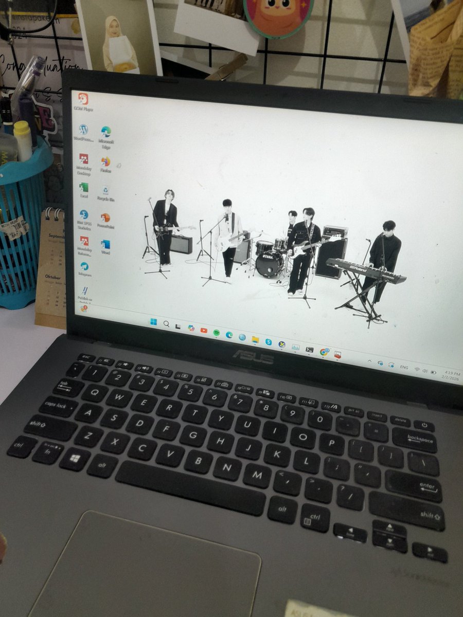 yupii🍭 tweet media