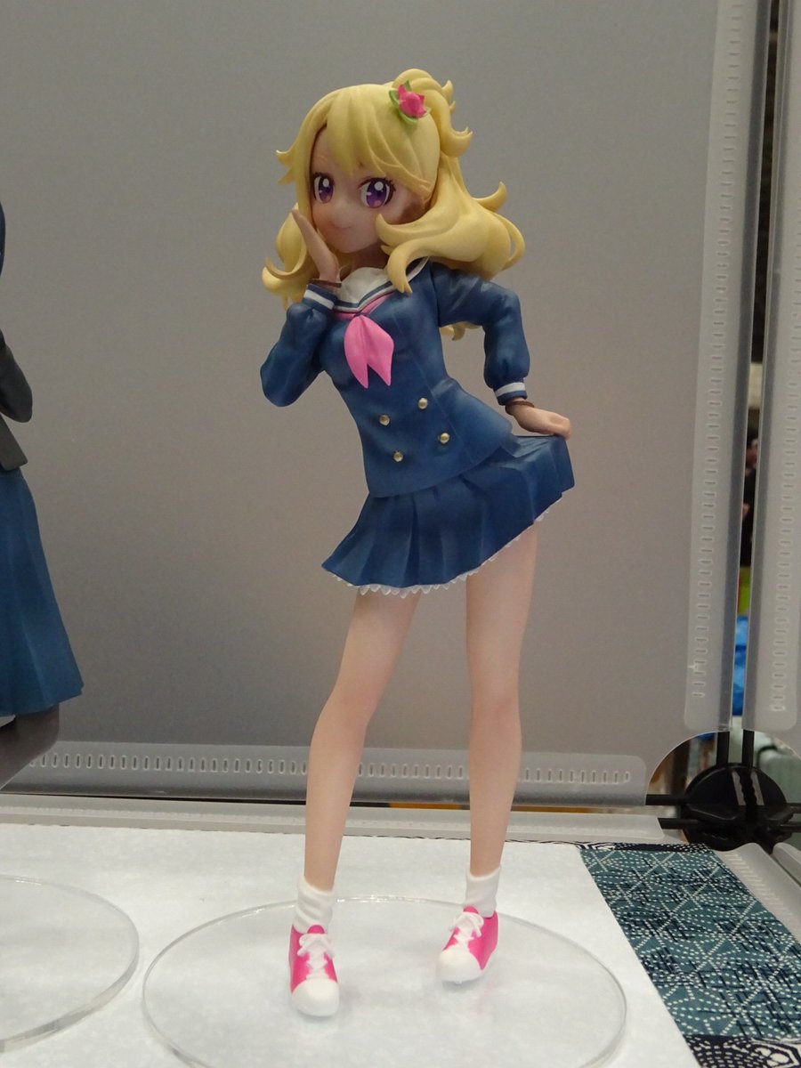 昨日はワンフェスに行ってきました。多摩川青春スペースさんのみらいとリコを買いました。あとおにまいのもみじと終末トレインの玲美も買ってしまった。こんなに買って作れるのだろうか。