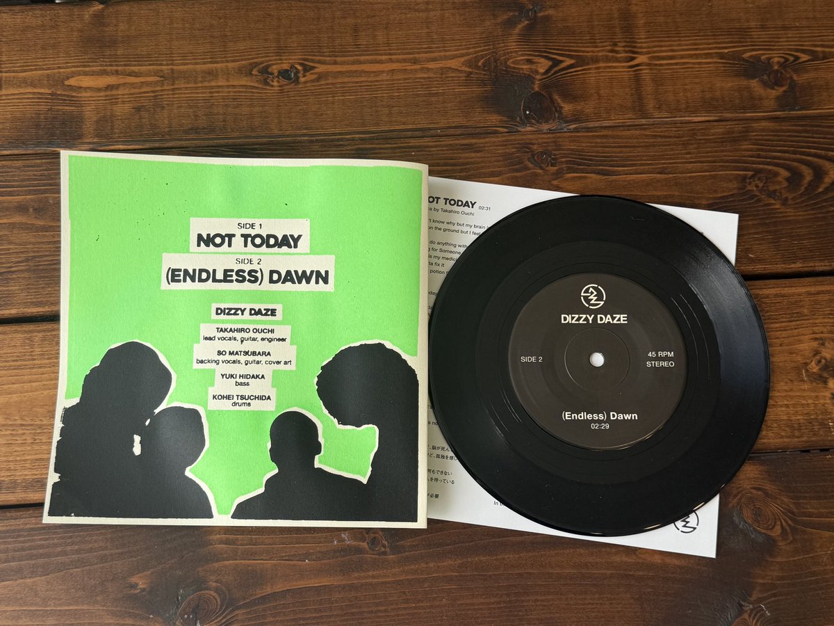 DizzyDaze_dzdz's tweet photo. 録音〜印刷まで純度100% Fxxk AIなDIY 7インチレコードを作りました。
2曲入り。
2/24発売です。 https://t.co/rAIE0gC30C