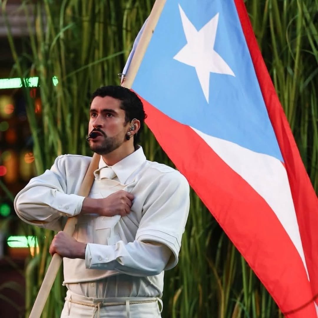 Aquí m9tar0n gente por sacar la bandera
Por eso es que ahora yo la llevo donde quiera, cabrón 🇵🇷