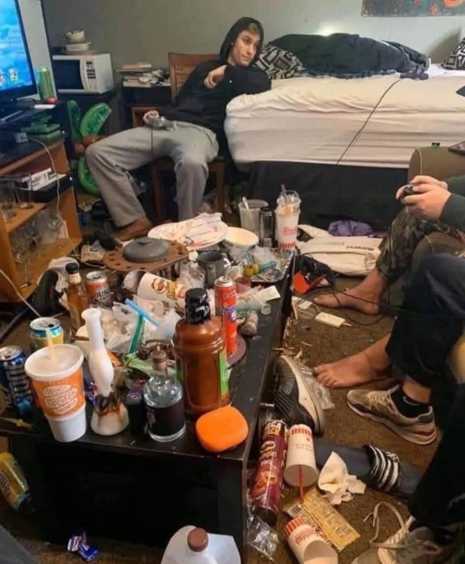 Tyre_94's tweet image. “I just think the Super Bowl halftime show should be in English”