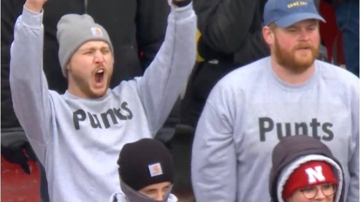 I hope these dudes are having the time of their lives tonight 🙏