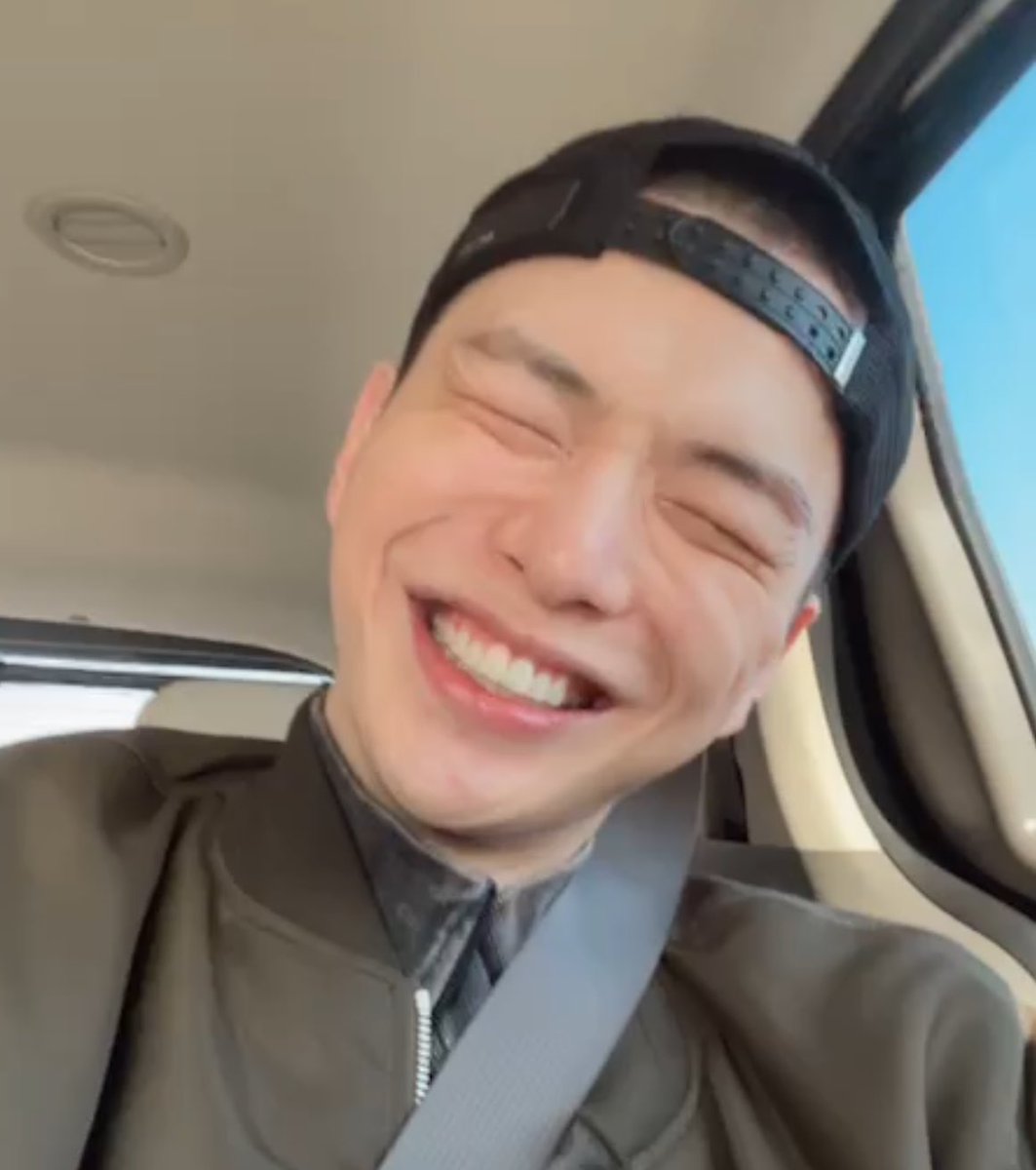260209 IG live - D-day intro 🪖

🐶 Wow it's the bald guy ! Hahaha. 
Today is my first morning IG live. Right now I'm on my way to the camp. Hello, halo, good morning, ohaiyo annyeong annyeong. 

Yeah so.. although some of you aren't online to watch this, today I'm enlisting as