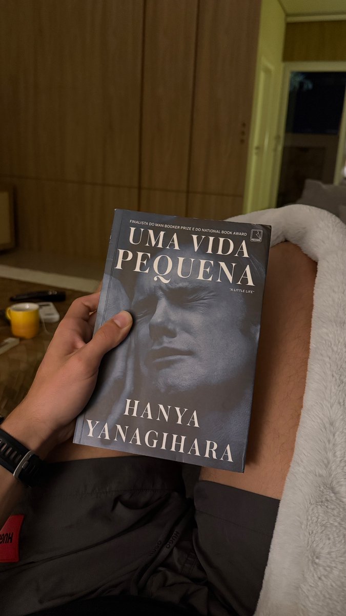 haulcarlos's tweet image. postei esse e 15 gays vieram manifestar apoio (por ser muito triste) e outras 19 gays recomendaram (por ser muito bom)