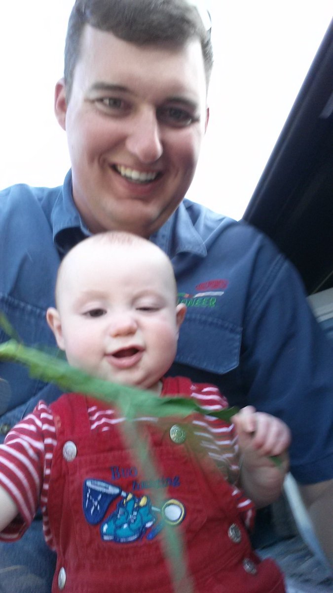 Ryan Van Roekel tweet media