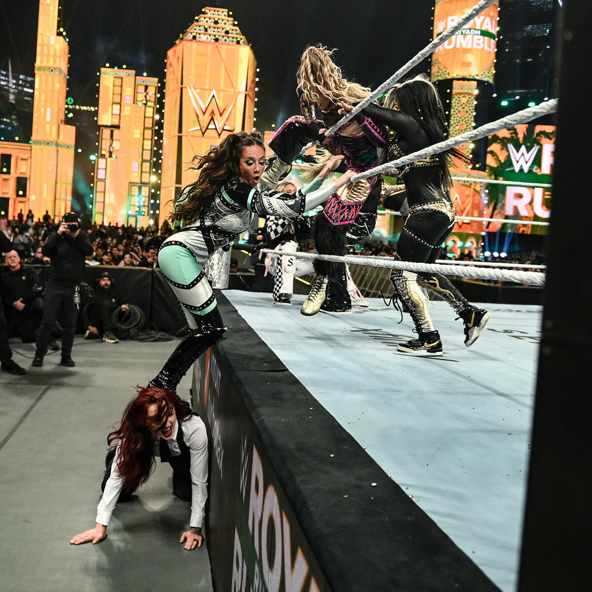 Democracy is a knife. 〢 NOT @ImChelseaGreen tweet media